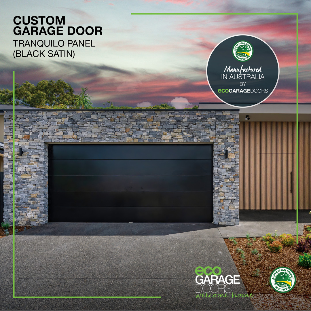 Custom-garage-door-tranquilo-panel